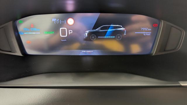 Peugeot 2008 50 kWh 136 ch Allure 