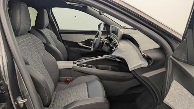 Peugeot 3008 Hybrid 145 e-DCS6 Allure 