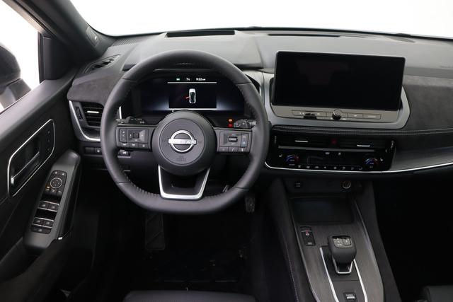 Nissan Qashqai Tekna Plus 2Tone 