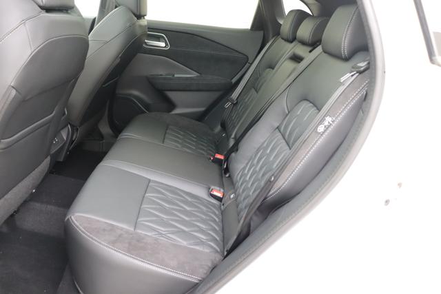 Nissan Qashqai Tekna Plus 2Tone 