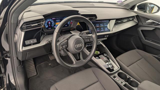 Audi A3 40 TFSIE 204 S TRONIC 6 BUSINESS LINE 