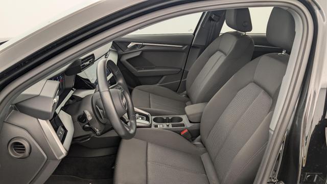 Audi A3 40 TFSIE 204 S TRONIC 6 BUSINESS LINE 
