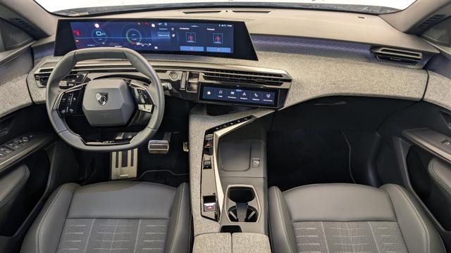 Peugeot 3008 Hybrid 145 e-DCS6 GT 