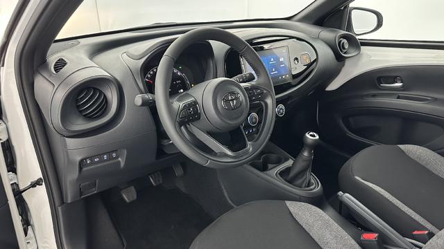 Toyota Aygo Dynamic (X) 