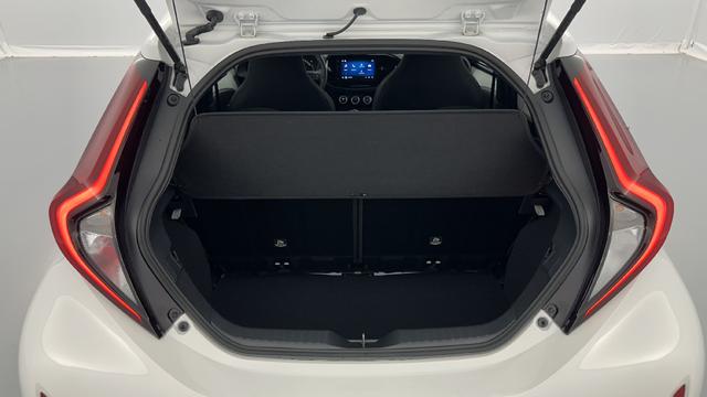 Toyota Aygo Dynamic (X) 