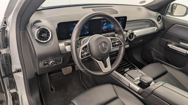 Mercedes-Benz GLB 200 7G-DCT Business Line 