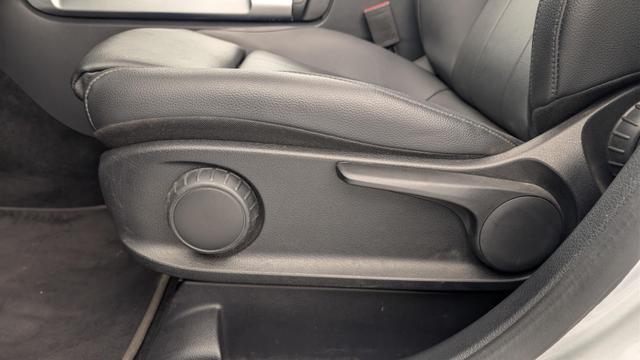 Mercedes-Benz GLB 200 7G-DCT Business Line 
