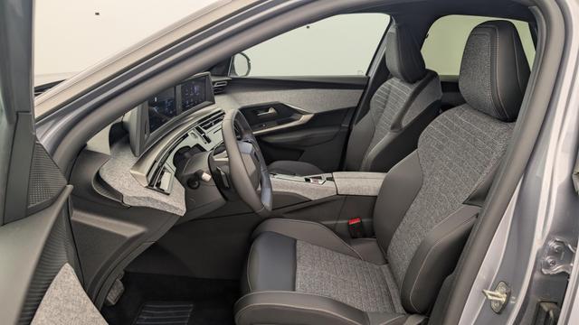 Peugeot 3008 Hybrid 145 e-DCS6 Allure 