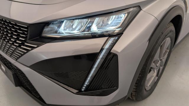 Peugeot 408 Hybrid 136 e-DCS6 Allure 