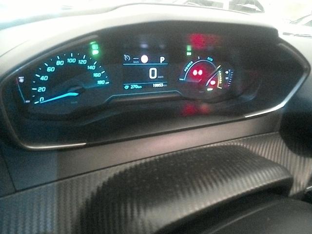 Peugeot e-208 Style 