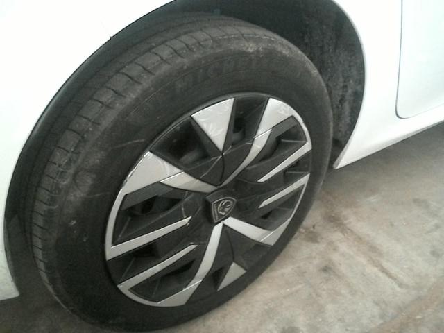 Peugeot e-208 Style 