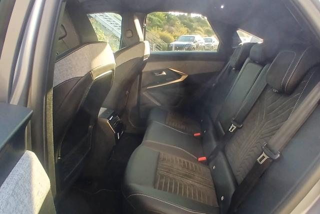 Peugeot 3008 Hybrid 145 e-DCS6 GT 