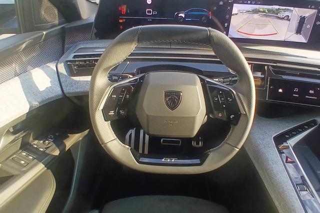 Peugeot 3008 Hybrid 145 e-DCS6 GT 