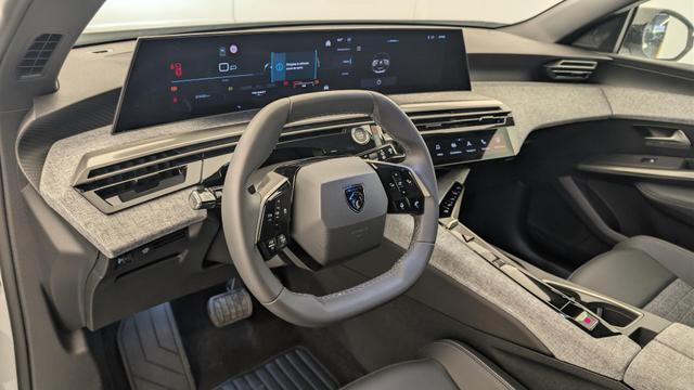 Peugeot 5008 HYBRID 145 CH E-DCS6 ALLURE 