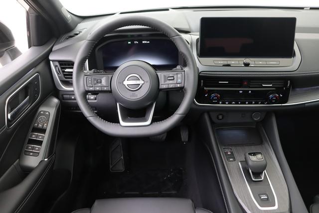 Nissan Qashqai Tekna + BOSE 