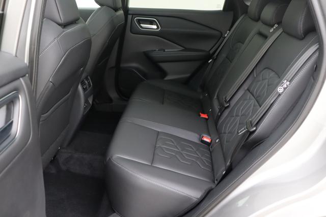 Nissan Qashqai Tekna + BOSE 