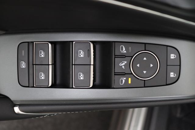 Nissan Qashqai Tekna + BOSE 