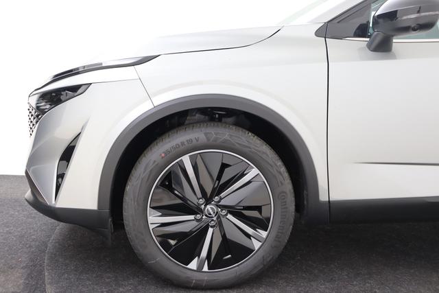 Nissan Qashqai Tekna + BOSE 