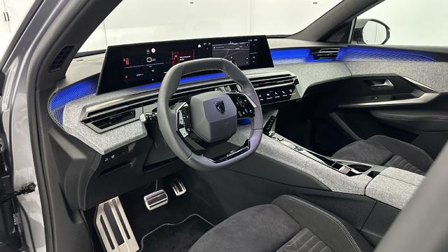 Peugeot 5008 GT III 