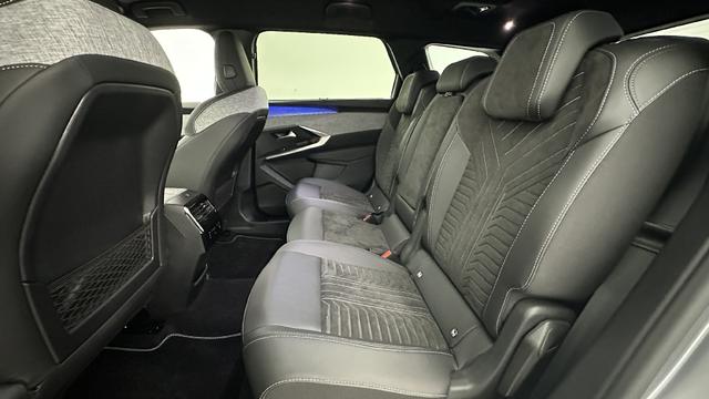 Peugeot 5008 GT III 