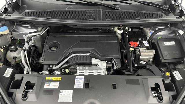Peugeot 5008 GT III 
