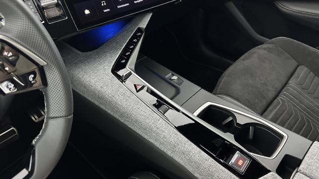 Peugeot 5008 GT III 