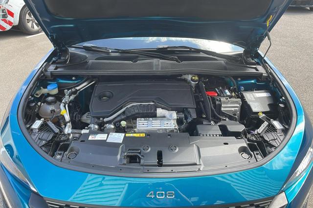 Peugeot 408 Hybrid 145 e-DCS6 Allure 