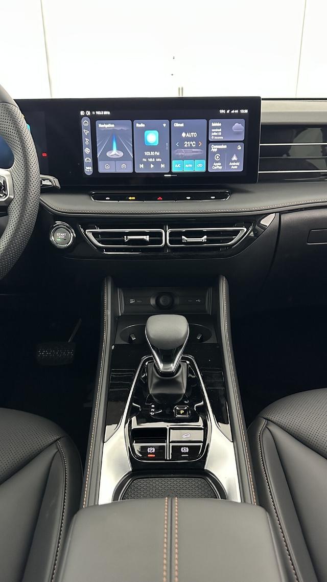 MG EHS Luxury 