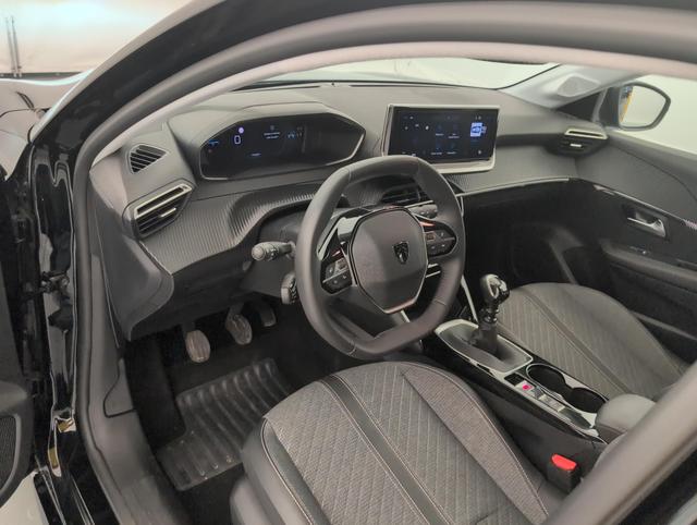 Peugeot 208 100 S&S BVM6 Allure 