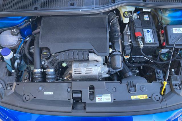 Peugeot 208 PureTech 100 S&S EAT8 Allure 