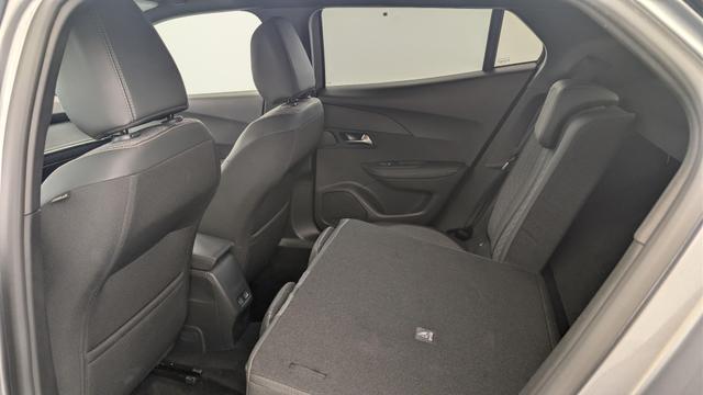 Peugeot 2008 50 kWh 136 ch Allure 