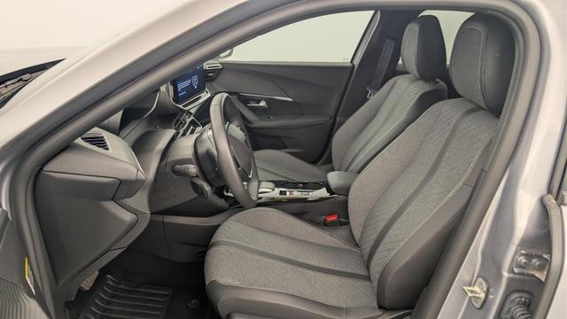 Peugeot 2008 50 kWh 136 ch Allure 