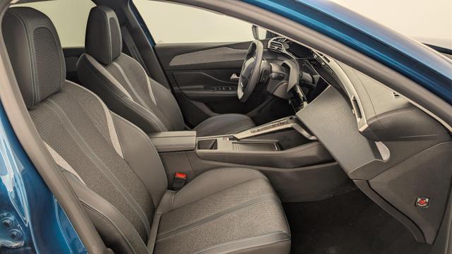 Peugeot 408 Hybrid 145 e-DCS6 Allure 