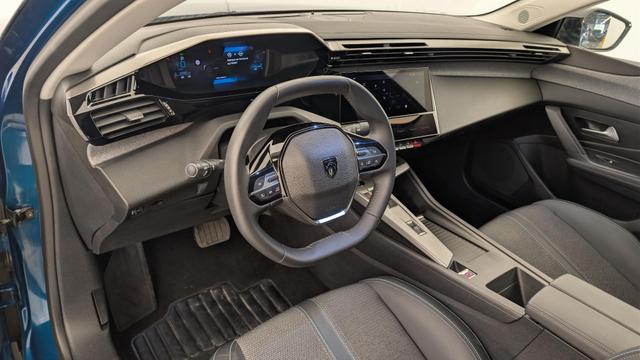 Peugeot 408 Hybrid 145 e-DCS6 Allure 