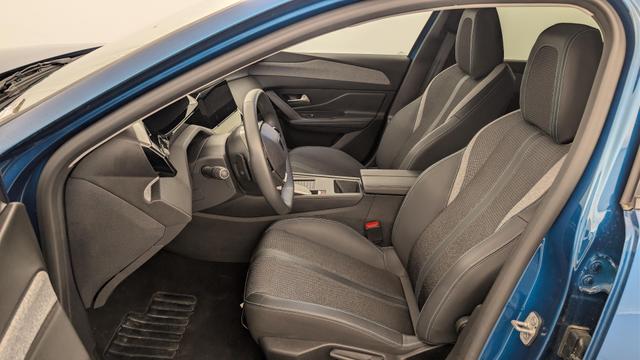 Peugeot 408 Hybrid 145 e-DCS6 Allure 