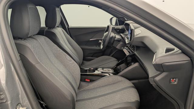 Peugeot 2008 50 kWh 136 ch Allure 