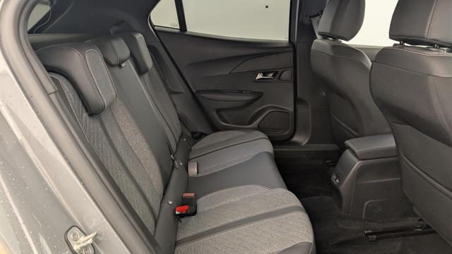 Peugeot 2008 50 kWh 136 ch Allure 