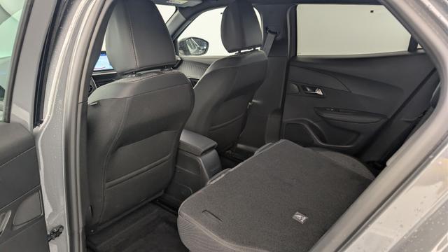 Peugeot 2008 50 kWh 136 ch Allure 