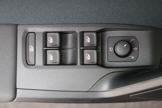 Seat Arona Play Plus 