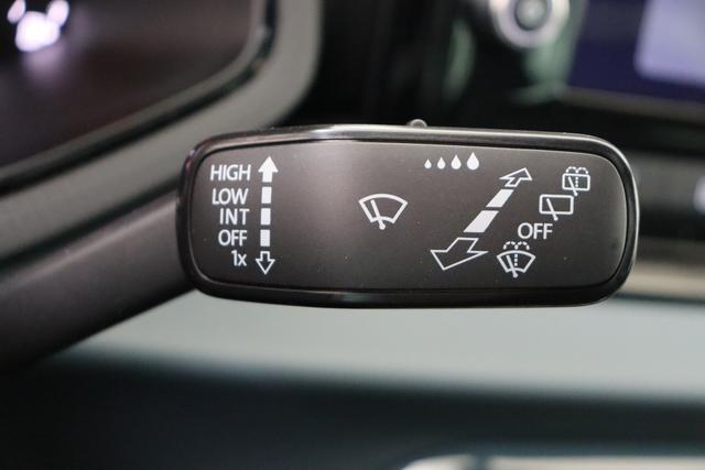 Seat Arona Play Plus 