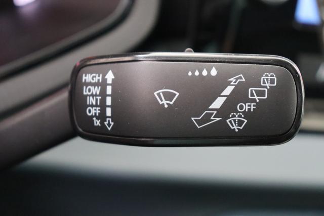 Seat Arona Play Plus 