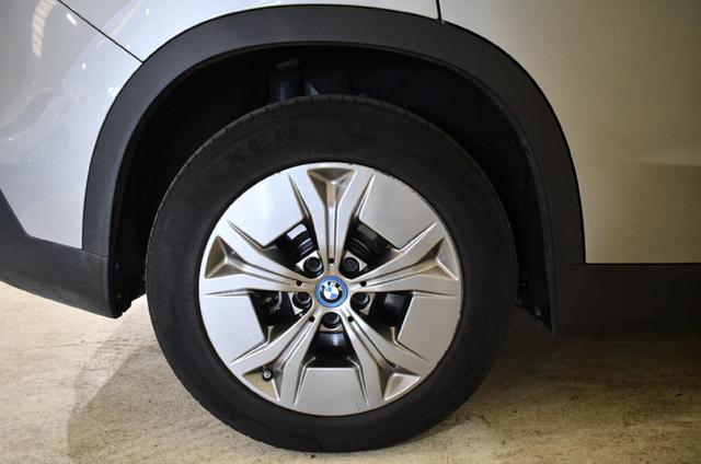 BMW iX1 xDrive30 