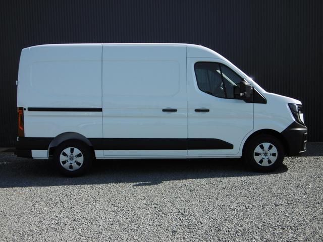 Renault Master Kastenwagen Extra L2H2 