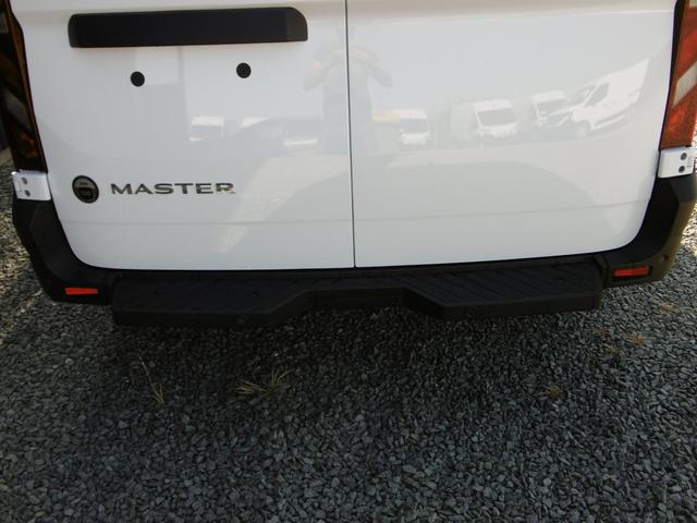 Renault Master Kastenwagen Extra L2H2 