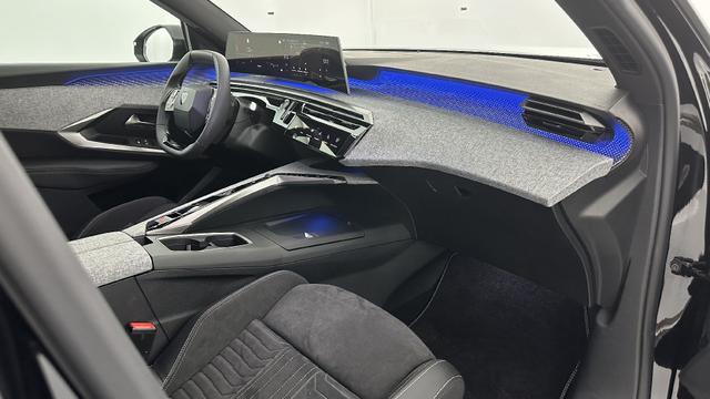 Peugeot 5008 GT III 