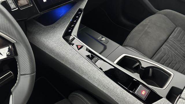 Peugeot 5008 GT III 