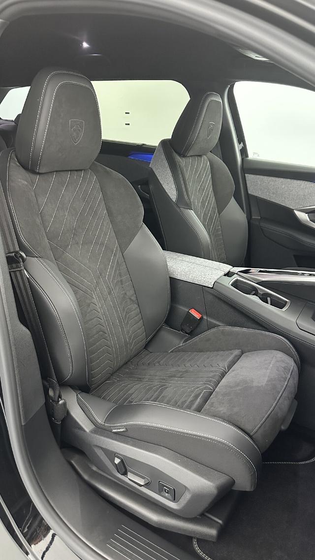 Peugeot 5008 GT III 