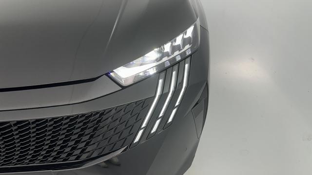 Peugeot 5008 GT III 