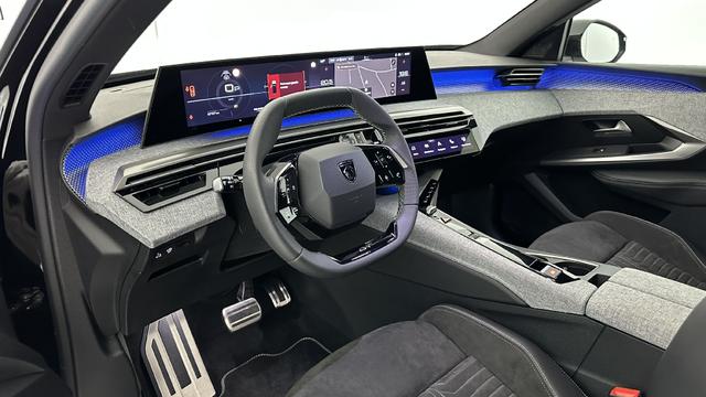 Peugeot 5008 GT III 