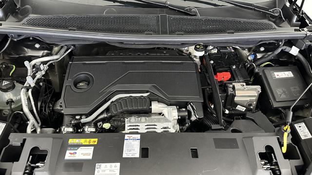 Peugeot 5008 GT III 